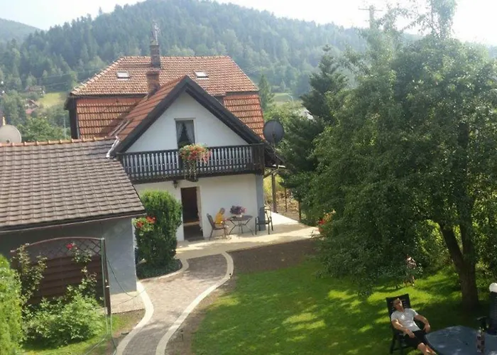 بيت شباب Mala Maggie