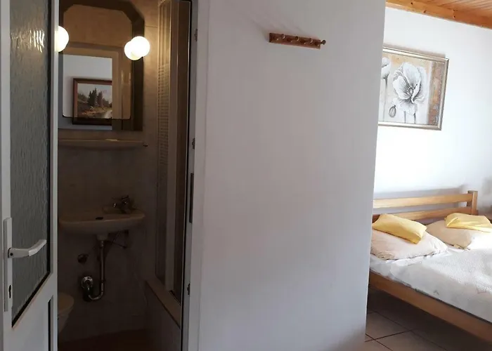 Mala Maggie بيت شباب شتوروك